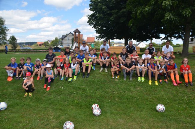 fussball-junioren-zeltlager-2021_01