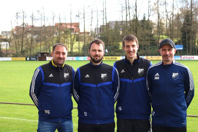 fussball-trainerverlaengerung-2023